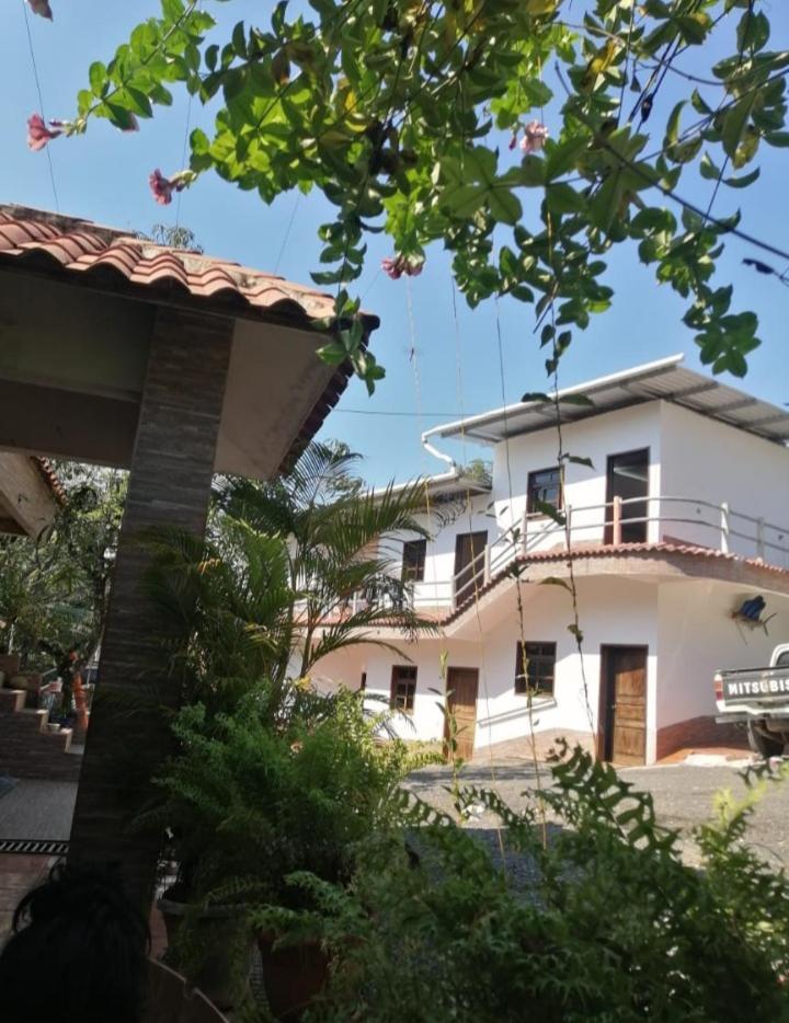Hotel El Pez Dorado 리오 둘쎄 외부 사진